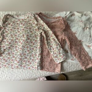 NWOT Floral Long Sleeve gown Set